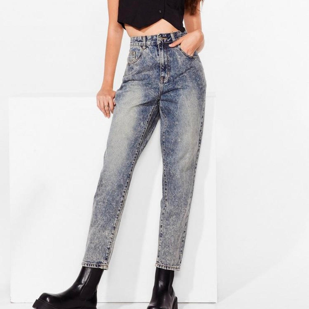 Nasty Gal washed denim high-waisted mom jeans